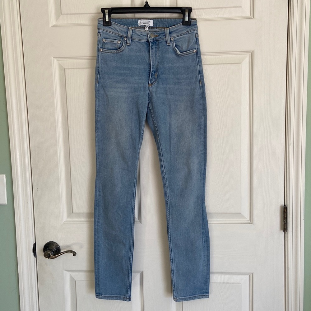 & Other Stories size 26 skinny jeans